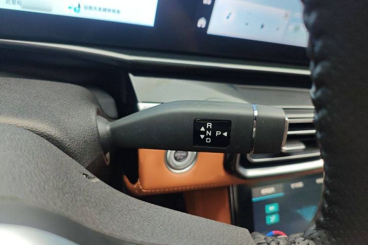 Used JETOUR Shanhai L7 2024 1.5T 120km ULTRA 7-Seater
