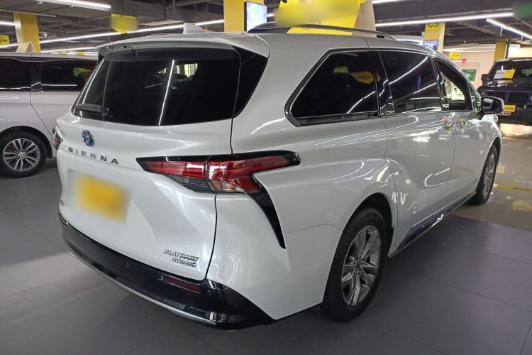 Used Toyota Sienna 2021 2.5L Hybrid Platinum Edition