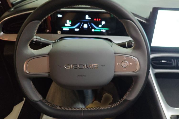 Used Geely Galaxy Geome 2025 410 km Free Version