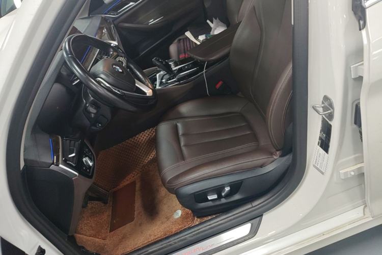 Used BMW 5 Series 2019 525Li Luxury Package
