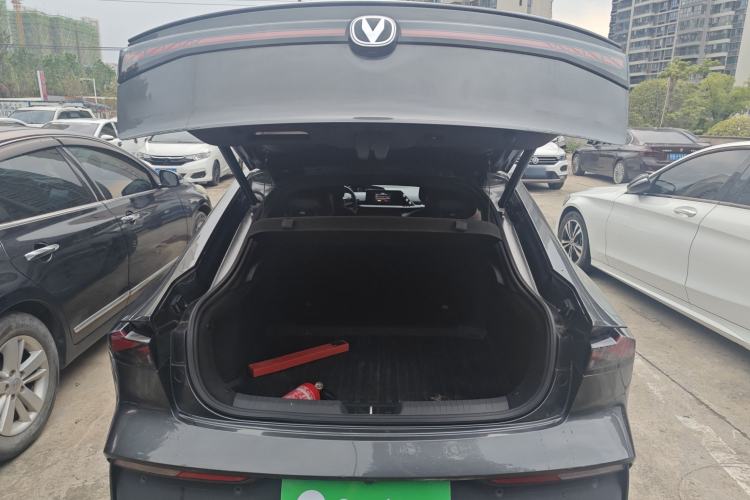 Used CHANGAN UNI-V 2022 1.5T Prestige Version