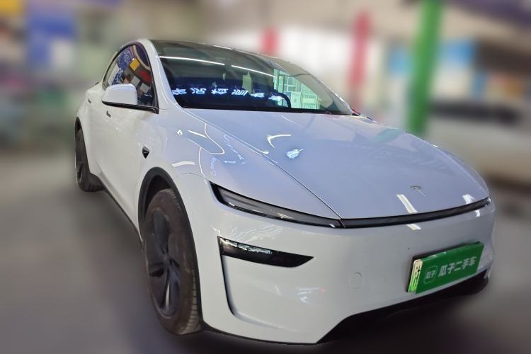 Used Tesla Model Y 2025 Updated Version Long-Range All-Wheel Drive Front Right 45 Deg