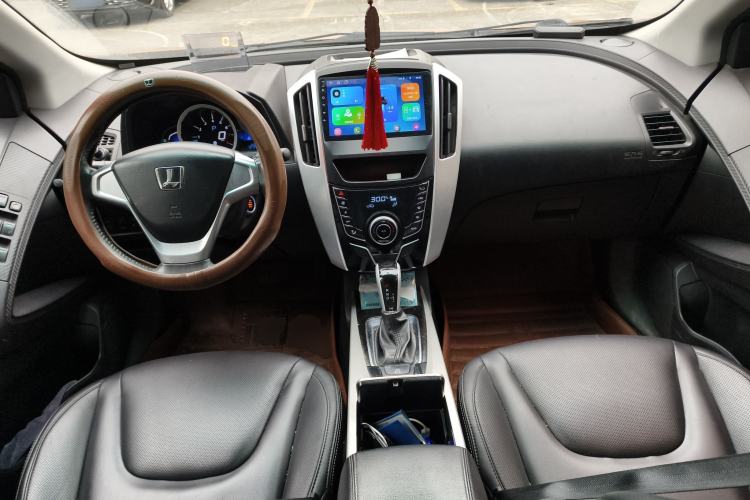Used Luxgen U6 SUV 2015 1.8T Fashion-Upgraded Model
