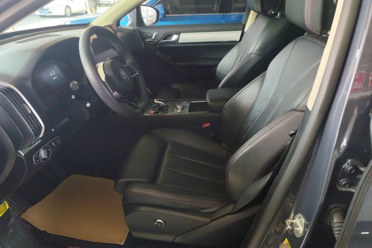 Used BYD Tang New Energy 2019 DM 2.0T All-Wheel Drive Connected Leading Model 7 Seats China VI Standard