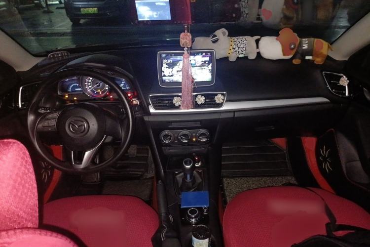 Used Mazda 3 Axela 2016 Sedan 1.5L Manual Comfort Model Center Console