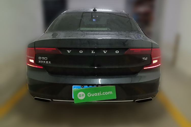 Used Volvo S90 2018 T4 Zhiyi Edition
