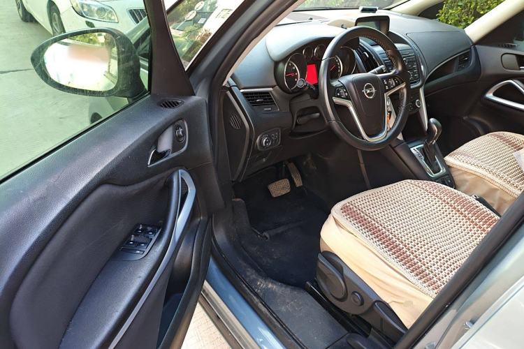 Used Opel Zafira 2013 1.4T Five-Seat Comfort Version