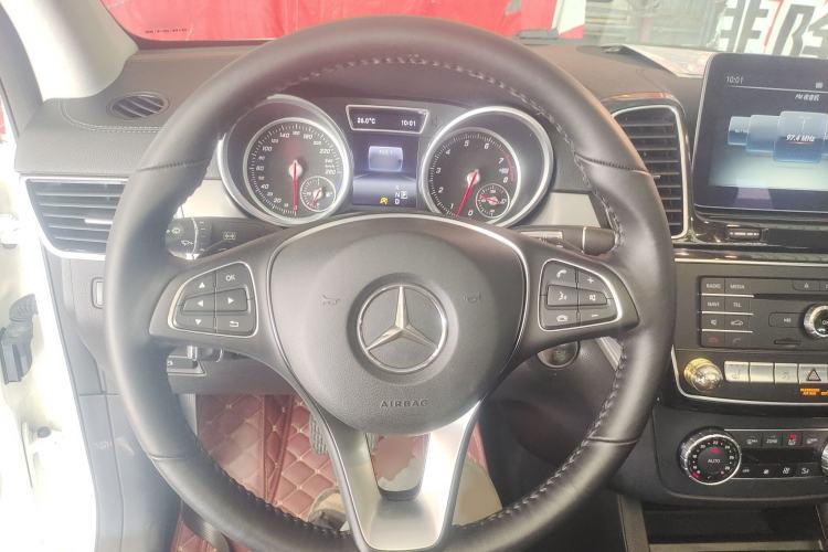 Used Mercedes-Benz GLE Coupe 2015 GLE 320 4MATIC Coupe SUV
