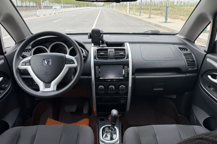 Used CHANGAN CX20 2014 1.4L IMT Sunroof Navigation Version China V Standard Interior 2