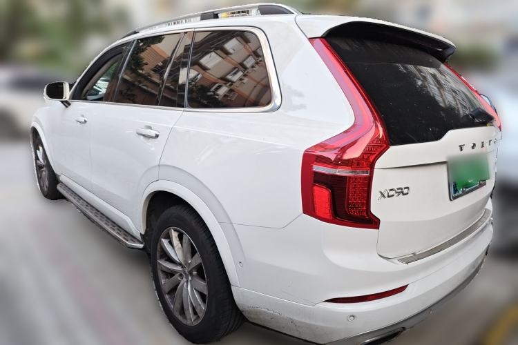 Used Volvo XC90 
