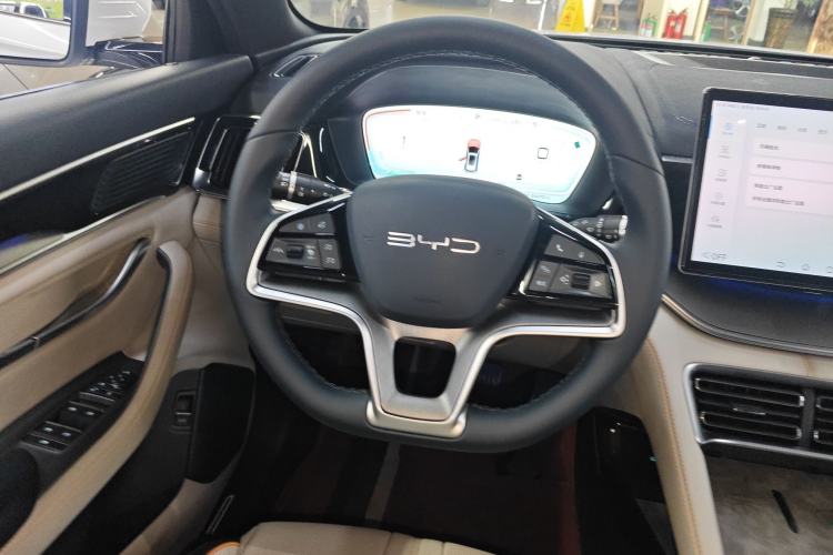 Used BYD Song PLUS New Energy 2024 HONOR Edition DM-i 110km Flagship PLUS
