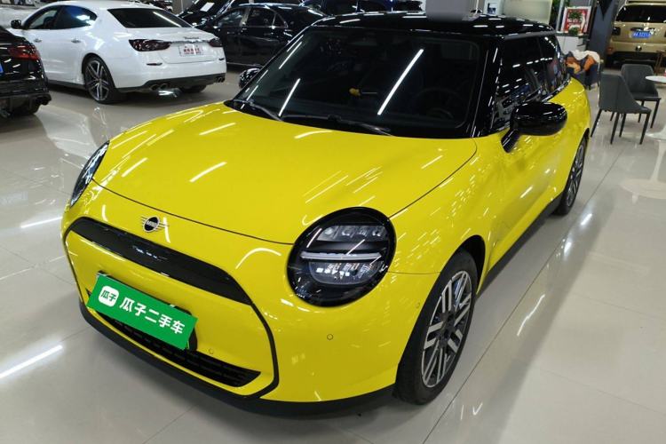 Used MINI Electric COOPER 2025 456km COOPER E Classic Style