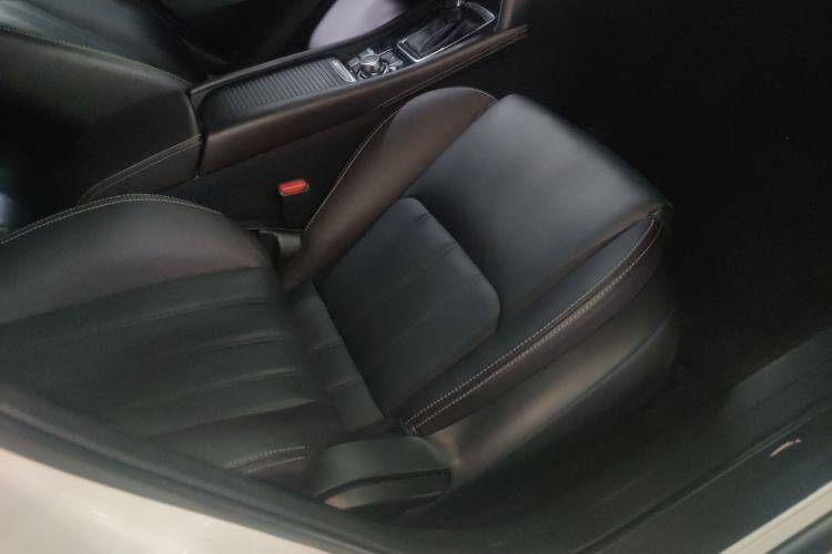 Used Mazda CX-4 2018 2.0L Automatic Two-Wheel Drive Blue Sky Premium Upgrade Version China V Standard