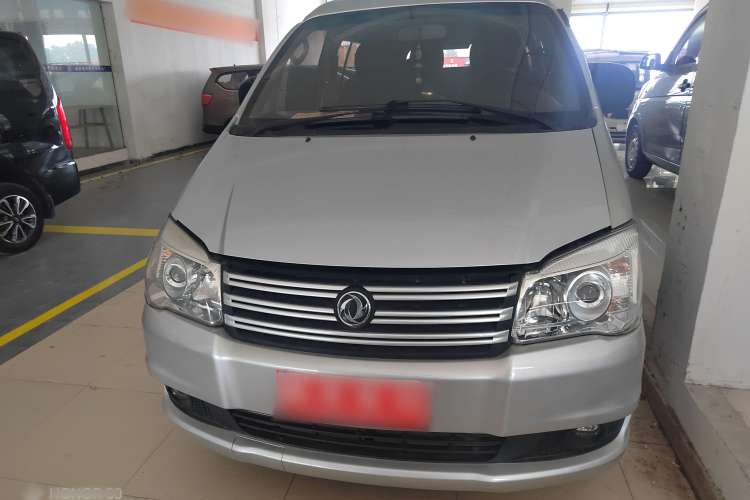 Used FORTHING Lingzhi 2017 Facelifted M3L 1.6L 7-Seater Standard Version
