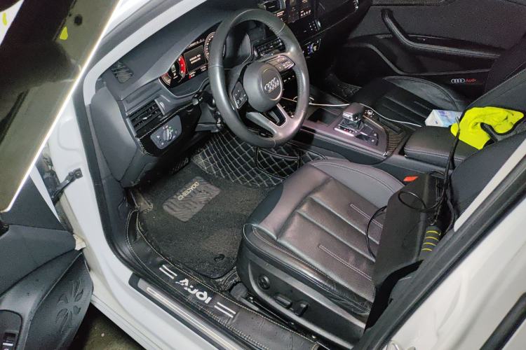 Used Audi A4L 2020 40 TFSI Luxury Prestige Edition Driver Seat