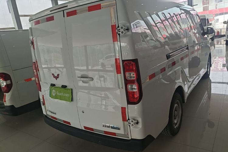 Used Wuling Yangguang 2024 300km Range Practical Window-Sealed Version 60kW Rear Right 45 Deg