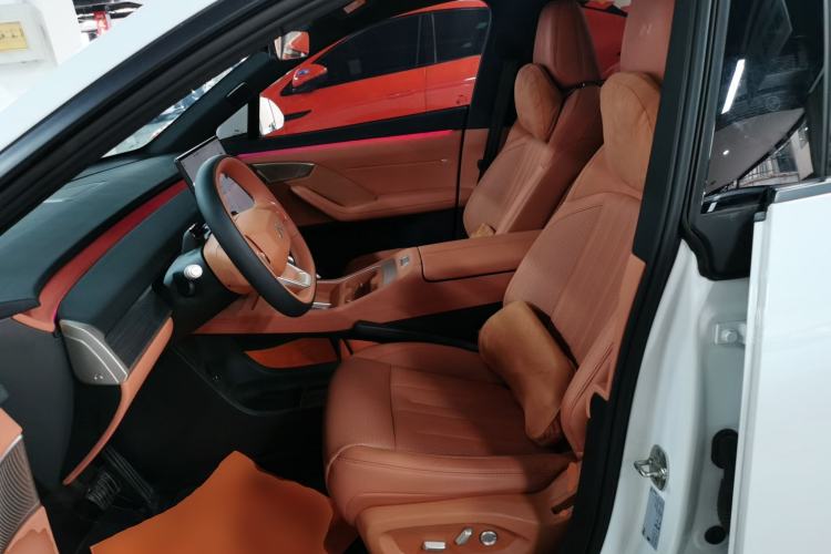 Used ONVO L60 2024 60 kWh Rear-Drive Version