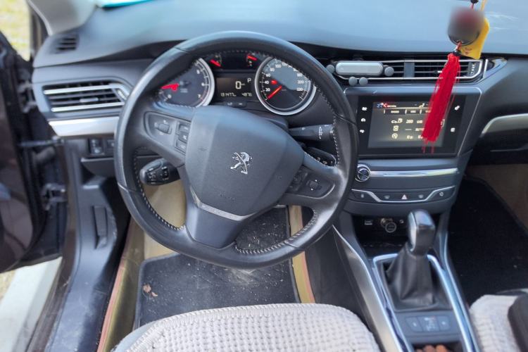 Used Peugeot 408 2015 1.2T Automatic Luxury Edition Steering Wheel