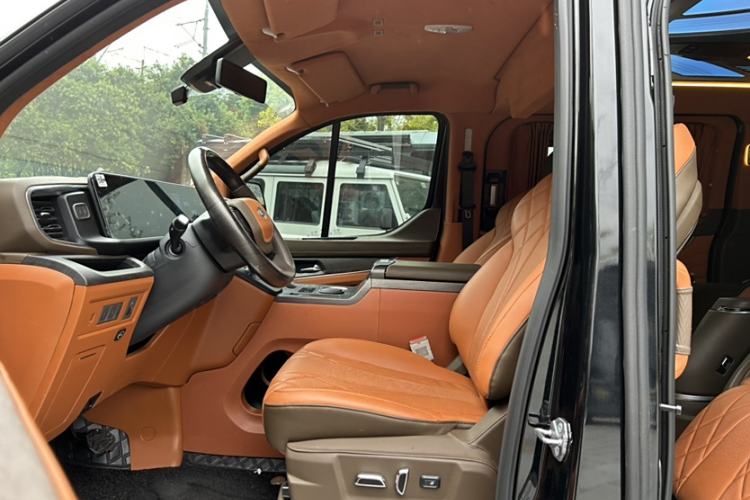 Used Juntian Black Warrior Youth 2025 2.0T Gasoline Top-of-the-Line Version