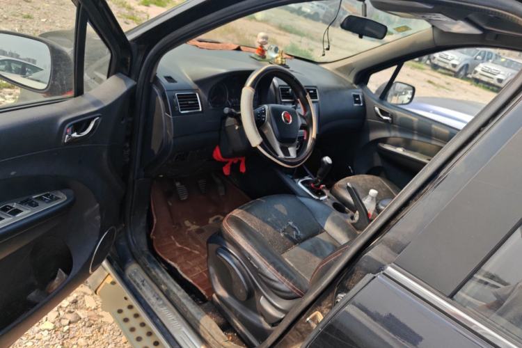 Used FORTHING Joyear X5 2013 1.6L Manual Luxury Model China IV Standard Driver Seat