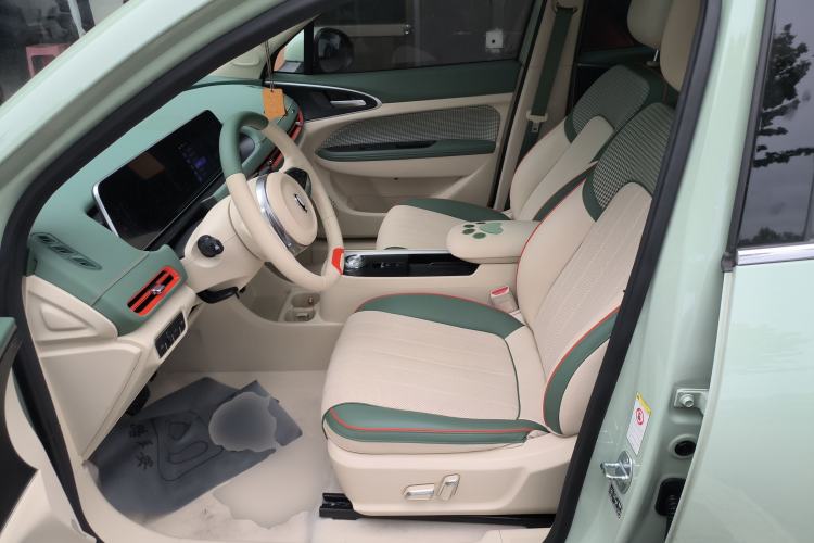 Used ORA Good Cat 2022 Morandi Edition 400km Standard Range Premium Version Lithium-Ion Battery
