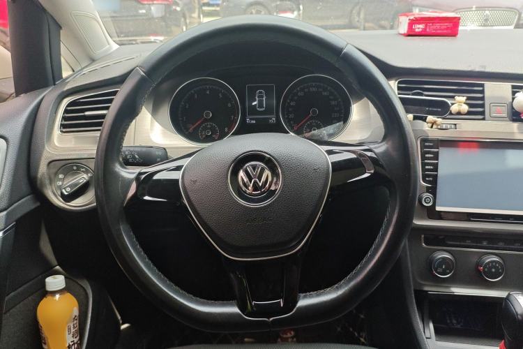 Used Volkswagen Golf 2014 1.4TSI Automatic Comfort Model Steering Wheel
