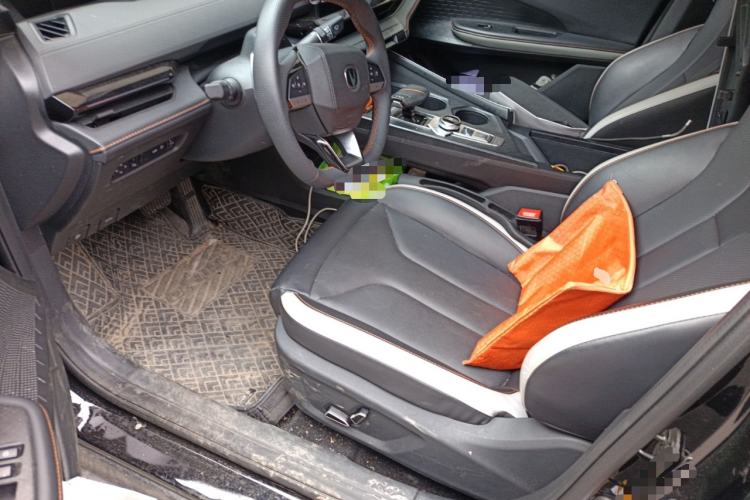 Used CHANGAN UNI-V 2023 1.5T Prestige Model