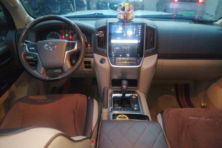 Used Toyota Land Cruiser 
