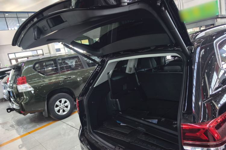 Used Volkswagen Teramont 2023 380TSI Four-Wheel Drive Prestige Luxury Edition Trunk