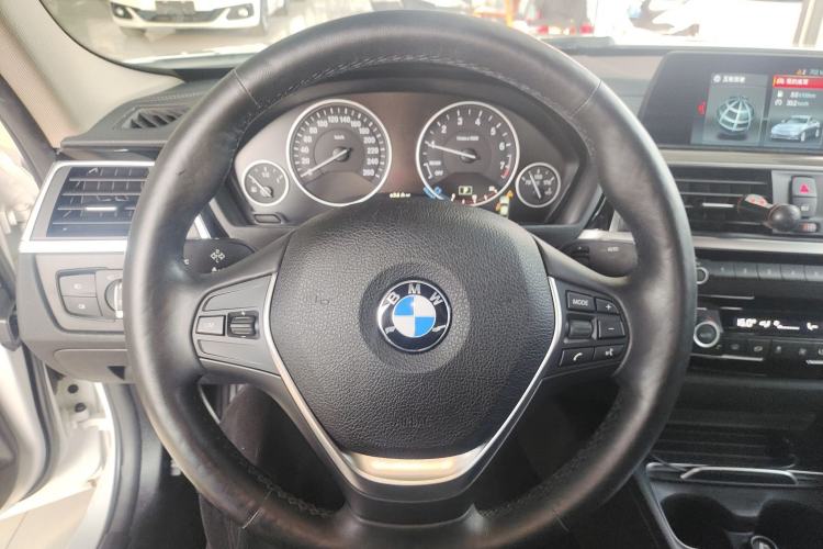 Used BMW 3 Series 2018 320Li Fashion Model Steering Wheel