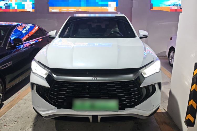 Used BYD Song Pro New Energy 2024 HONOR Edition DM-i 71KM Navigation Model Front