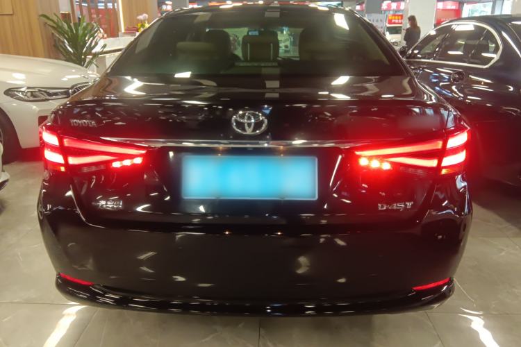 Used Toyota Crown 2015 2.0T Fashion Edition
