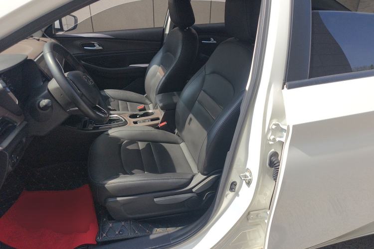 Used GAC Trumpchi GA4 2018 200T Automatic Luxury Edition Left Front Seat