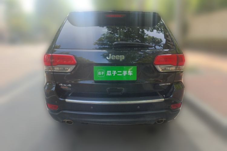 Used Jeep Grand Cherokee 2016 3.0L Comfort Navigation Edition Rear