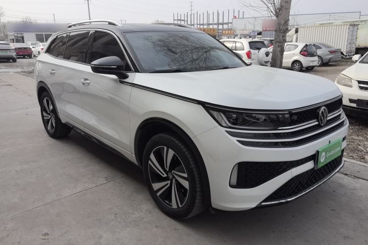 Used Volkswagen Tavendor 2023 380TSI Four-Wheel Drive R-Line Cruise Edition Front Right 45 Deg