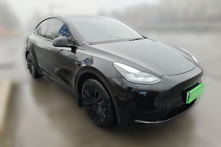 Used Tesla Model Y 2024 Rear-Wheel-Drive Version Front Right 45 Deg