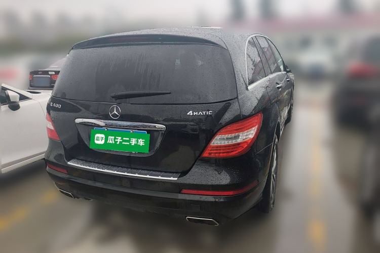 Used Mercedes-Benz R-Class 2015 R 400 4MATIC Luxury Model Rear Right 45 Deg