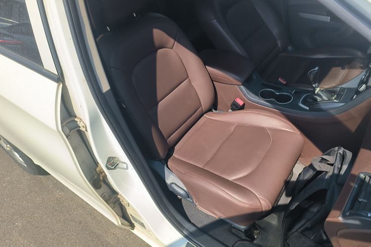 Used Haima Fumei F7 2017 1.5T 7-Seater Manual Standard Edition Right Front Seat