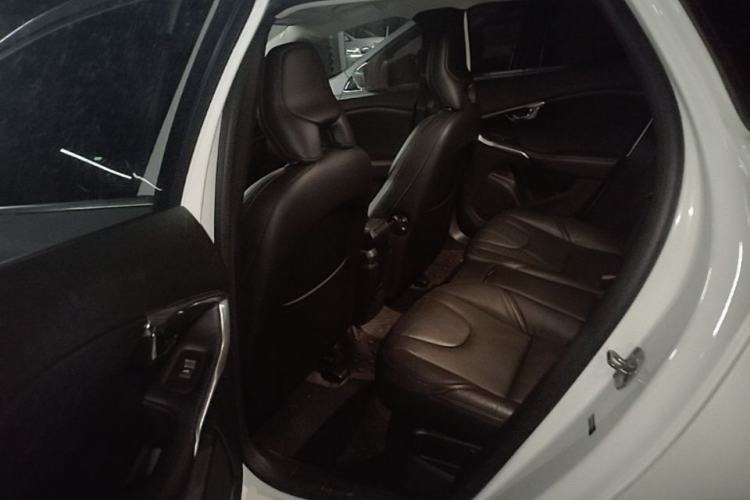 Used Volvo V40 2018 T3 Zhiya Edition