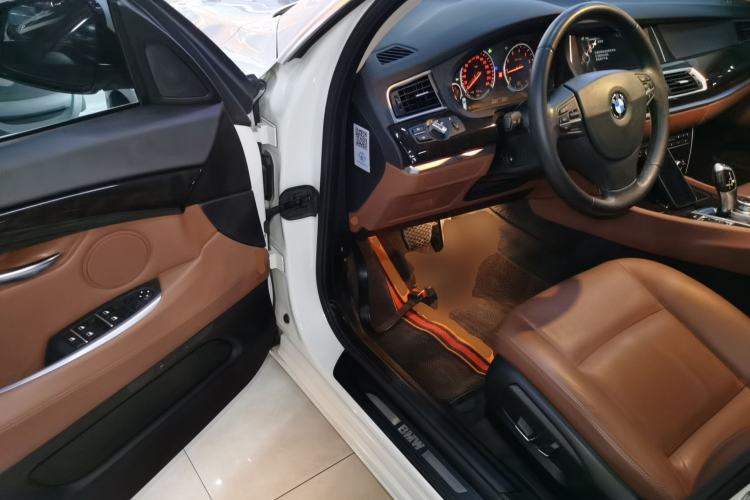 Used BMW 5 Series GT 2015 528i Leading Model