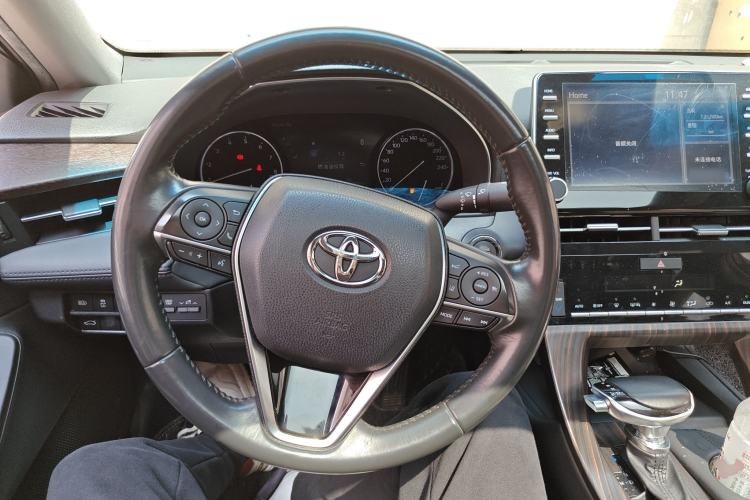 Used Toyota Avalon 2019 2.0L XLE Premium Edition China VI Steering Wheel