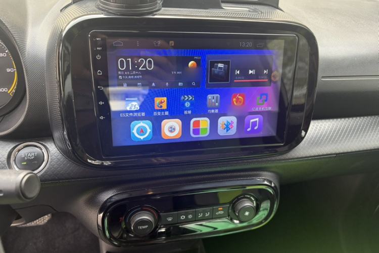 Used Roewe Clever 2021 302 km New Four-Seater Super-Efficient Version