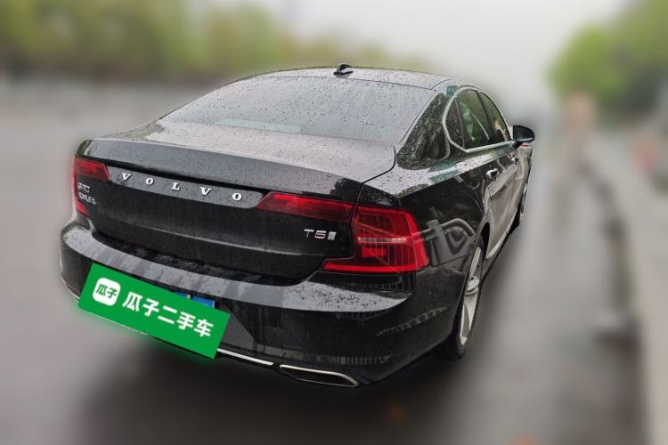 Used Volvo S90 2019 T5 Zhiyi Edition Rear Right 45 Deg