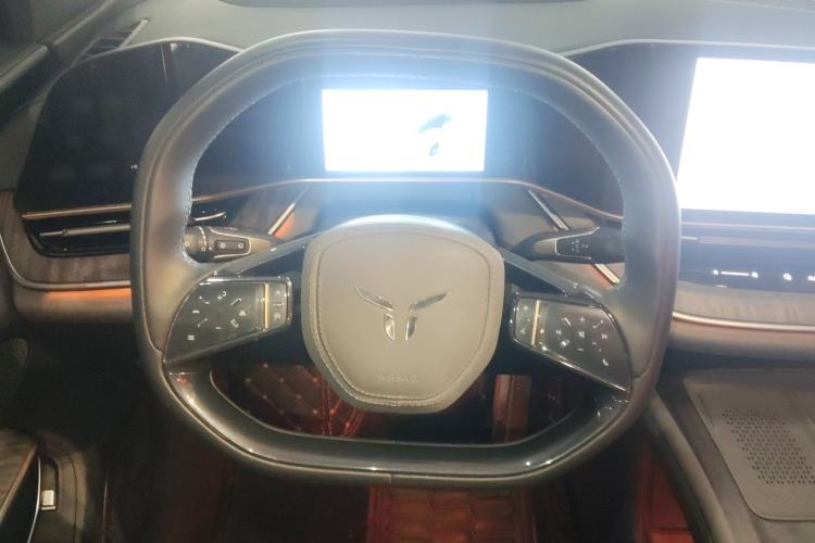 Used Hongqi Tiangong 08 2025 680 Ultra Four-Wheel-Drive Version Steering Wheel