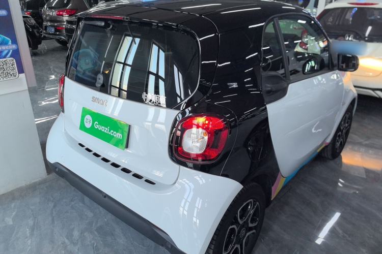 Used smart fortwo 2016 0.9T 66kW Hardtop Pioneer Edition
