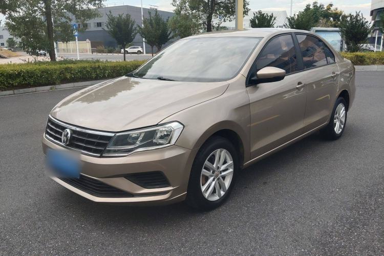 Used Volkswagen Jetta 2017 1.5L Manual Fashion Edition