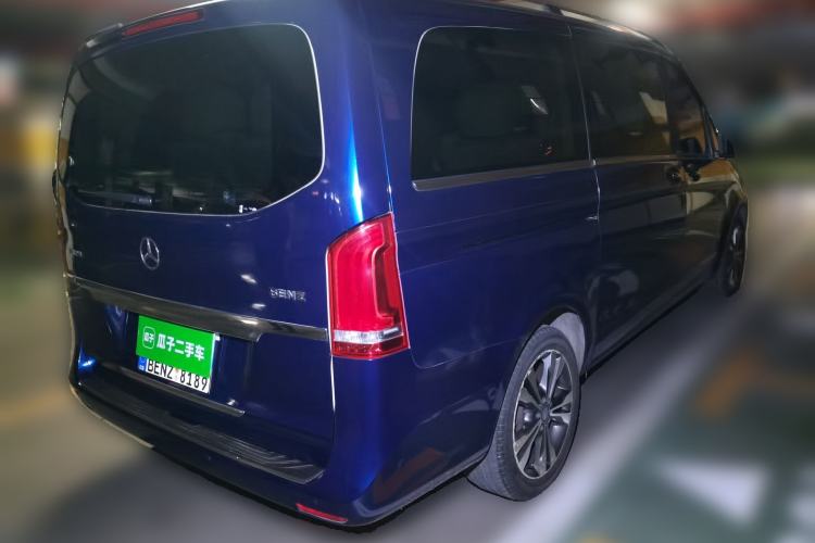 Used Mercedes-Benz V-Class 2016 V 260 Avantgarde Edition
