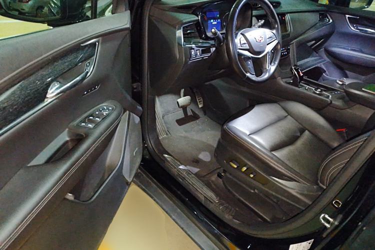 Used Cadillac XT5 2021 2.0T Two-Wheel Drive Luxury Version Driver Seat