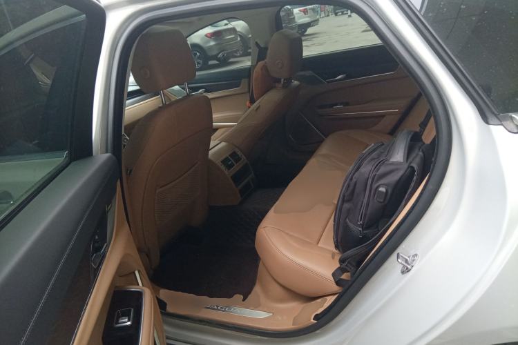 Used Jaguar XFL 2024 2.0T P250 Two-Wheel Drive Prestige Luxury Edition