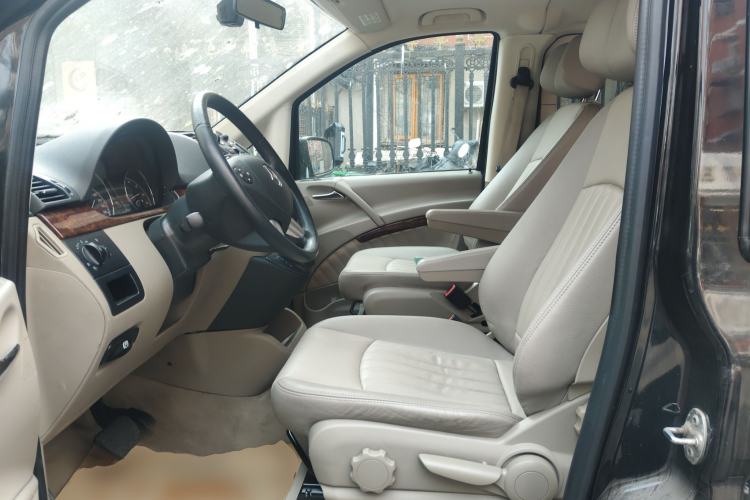 Used Mercedes-Benz Viano 2013 3.0L Comfort Edition Left Front Seat